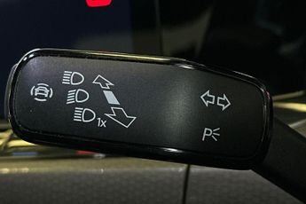 VOLKSWAGEN GOLF  1.4 TSI GTE 5dr DSG Hatchback