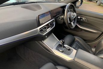 BMW 3 SERIES  320d MHT M Sport 4dr Step Auto Saloon