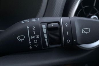 HYUNDAI KONA  1.6 GDi Hybrid Premium 5dr DCT Hatchback