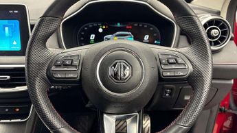 MG MOTOR UK HS  1.5 T-GDI PHEV Trophy 5dr Auto Hatchback
