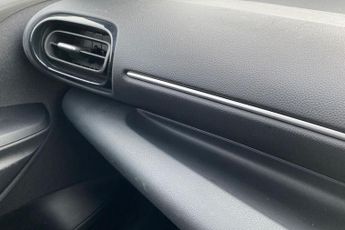 TOYOTA YARIS  1.5 Hybrid Icon 5dr CVT Hatchback