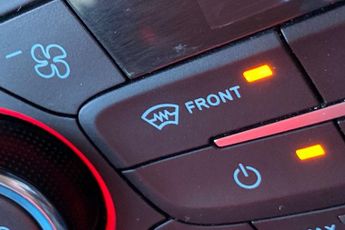 FORD KUGA  1.5 TDCi (Diesel) Titanium 5dr 6Spd Pshift 120PS