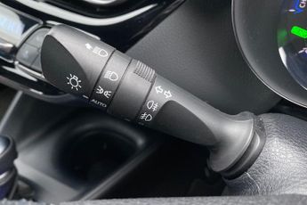 TOYOTA C-HR  1.8 Hybrid Icon 5dr CVT Hatchback