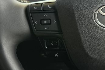 TOYOTA C-HR  2.0 PHEV Design 5dr CVT Hatchback