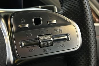 MERCEDES-BENZ EQC  EQC 400 300kW AMG Line Premium 80kWh 5dr Auto Estate