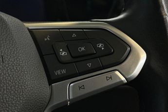 VOLKSWAGEN GOLF  1.5 eTSI 150 Style 5dr DSG Hatchback