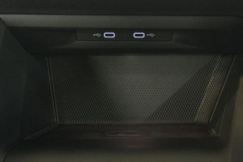 VOLKSWAGEN GOLF  1.5 eTSI 150 Style 5dr DSG Hatchback