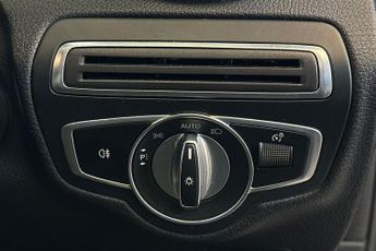 MERCEDES-BENZ C CLASS  C200 AMG Line 4dr 9G-Tronic Saloon