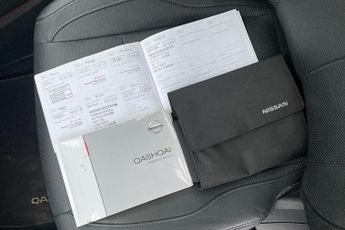 NISSAN QASHQAI  1.6 dCi Tekna 5dr Xtronic Hatchback
