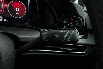 VOLKSWAGEN GOLF  1.4 TSI GTE 5dr DSG Hatchback