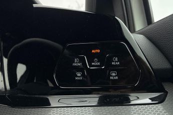 VOLKSWAGEN GOLF  1.4 TSI GTE 5dr DSG Hatchback