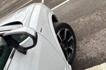 AUDI Q3  45 TFSI Quattro S Line 5dr S Tronic Estate