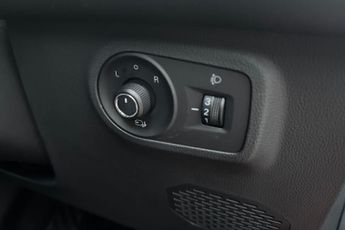 MG MOTOR UK ZS  115kW SE EV Long Range 73kWh 5dr Auto Hatchback