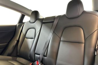 TESLA MODEL 3  RWD 4dr Auto [Textile + Vegan Leather] Saloon
