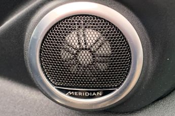 LAND ROVER RANGE ROVER EVOQUE  1.5 P300e R-Dynamic SE 5dr Auto Hatchback