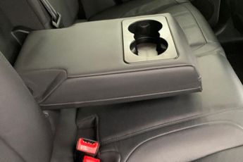 LAND ROVER RANGE ROVER EVOQUE  1.5 P300e R-Dynamic SE 5dr Auto Hatchback