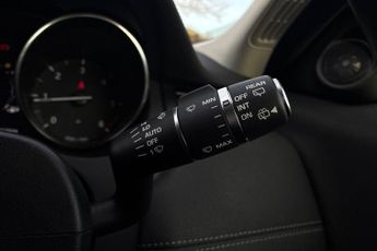 LAND ROVER RANGE ROVER EVOQUE  2.0 TD4 SE Tech 5dr Auto Hatchback