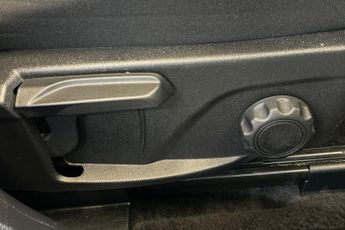 FORD FOCUS  ST-Line 5 door 1.0L EcoBoost 155PS mHEV FWD 7 Speed PowerShift