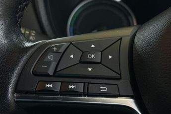 NISSAN JUKE  1.6 Hybrid Tekna 5dr Auto Hatchback