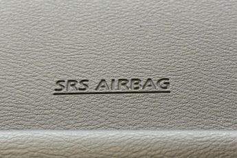 NISSAN JUKE  1.6 Hybrid Tekna 5dr Auto Hatchback