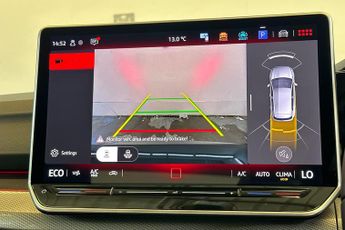 VOLKSWAGEN GOLF  1.5 TSI 204 Style eHybrid 5dr DSG Hatchback