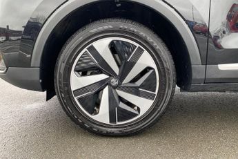 MG MOTOR UK ZS  130kW Trophy Connect EV 51kWh 5dr Auto Hatchback