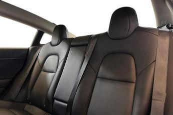 TESLA MODEL 3  RWD 4dr Auto Saloon