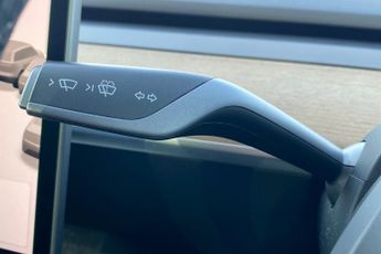 TESLA MODEL Y  Long Range AWD 5dr Auto Hatchback