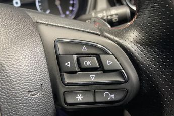 MG MOTOR UK HS  1.5 T-GDI Exclusive 5dr DCT Hatchback
