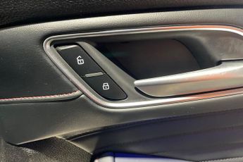 MG MOTOR UK HS  1.5 T-GDI Exclusive 5dr DCT Hatchback