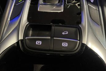 MG MOTOR UK HS  1.5 T-GDI Exclusive 5dr DCT Hatchback