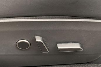 TESLA MODEL Y  Long Range AWD 5dr Auto Hatchback