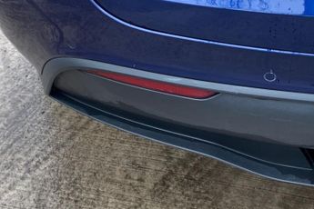 TESLA MODEL Y  Long Range AWD 5dr Auto Hatchback