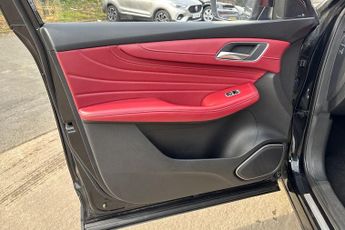 MG MOTOR UK HS  1.5 T-GDI PHEV Trophy 5dr Auto Hatchback