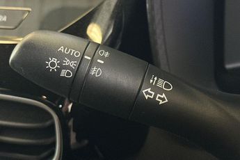 NISSAN JUKE  1.6 Hybrid Tekna 5dr Auto Hatchback