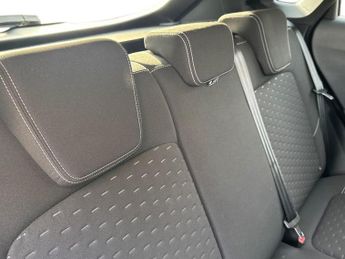 FORD PUMA  Titanium 5 Door 1.0L EcoBoost 125PS mHEV 7 Speed Automatic