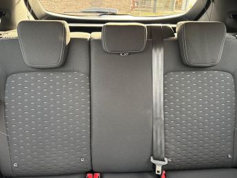 FORD PUMA  Titanium 5 Door 1.0L EcoBoost 125PS mHEV 7 Speed Automatic