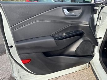 FORD PUMA  Titanium 5 Door 1.0L EcoBoost 125PS mHEV 7 Speed Automatic