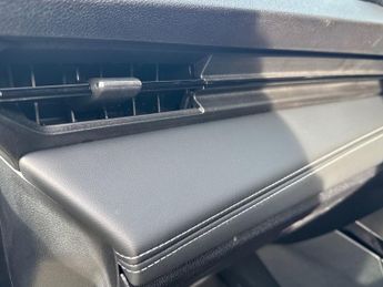 FORD PUMA  Titanium 5 Door 1.0L EcoBoost 125PS mHEV 7 Speed Automatic