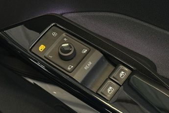 VOLKSWAGEN ID.3  150kW Life Pro Performance 58kWh 5dr Auto Hatchback