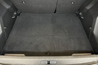 PEUGEOT 2008  100kW Allure Premium 50kWh 5dr Auto Estate