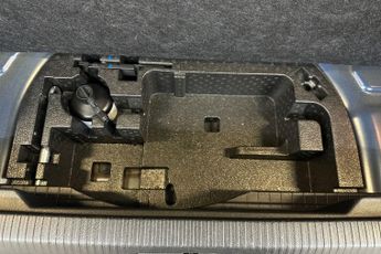 PEUGEOT 2008  100kW Allure Premium 50kWh 5dr Auto Estate