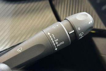 PEUGEOT 2008  100kW Allure Premium 50kWh 5dr Auto Estate