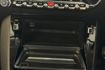 PEUGEOT 2008  100kW Allure Premium 50kWh 5dr Auto Estate