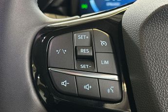 FORD PUMA  Titanium 5 Door 1.0L EcoBoost 125PS mHEV 7 Speed Automatic