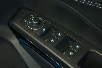 FORD PUMA  Titanium 5 Door 1.0L EcoBoost 125PS mHEV 7 Speed Automatic