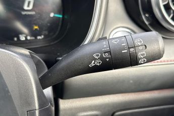 MG MOTOR UK HS  1.5 T-GDI PHEV Exclusive 5dr Auto Hatchback