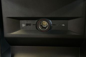 MG MOTOR UK MG4  150kW Trophy EV Long Range 64kWh 5dr Auto Hatchback