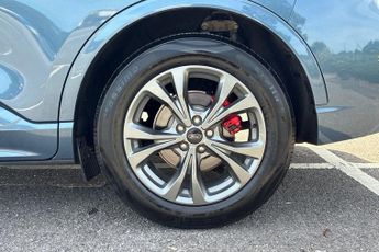 FORD KUGA  ST-Line Edition 5 door 2.5L Duratec FHEV 190PS FWD CVT Automati