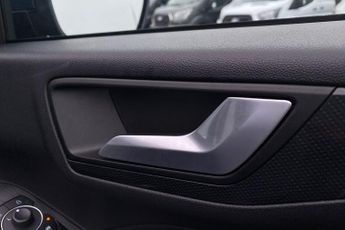 FORD KUGA  ST-Line Edition 5 door 2.5L Duratec FHEV 190PS FWD CVT Automati